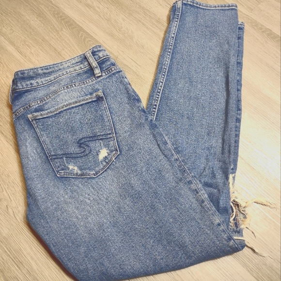 WOMEN'S SILVER JEANS BOYFRIEND FIT DESTROYED DENIM SIZE 31